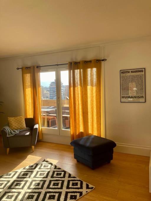 Charmant Appartement Pop - Arty Thonon-les-Bains Kültér fotó