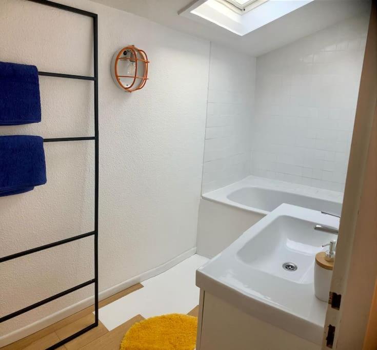 Charmant Appartement Pop - Arty Thonon-les-Bains Kültér fotó